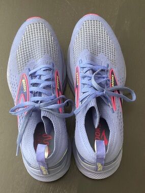 Brooks Women's Lavender Running Shoes with Pink Accents
